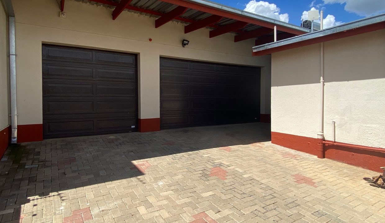 Garage(1)